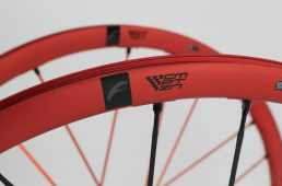 フルクラム・レーシングゼロ　コンペッティツィオーネDBモデル