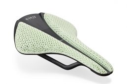 フィジーク・アンタレス ヴァーサス エボ 00 アダプティブ