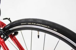 レイル700のタイヤ