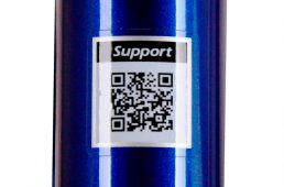 レイル700に貼られたQRコード