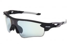 eShades（イーシェード）