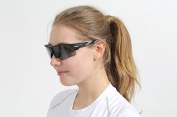 eShades（イーシェード）