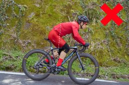 重心位置が前にずれている例