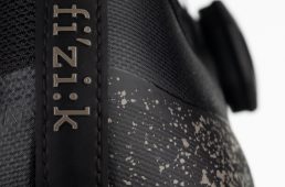 フィジーク・テンポ オーバーカーブ R4