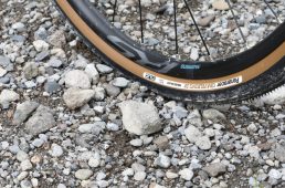 注目グラベルタイヤ