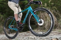 注目グラベルタイヤ