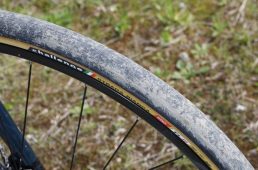 注目グラベルタイヤ