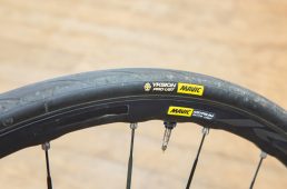 ミドルグレード・ディスクブレーキロードバイク