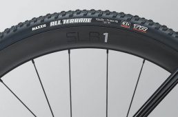 ジャイアント・TCX ADVANCED PRO 0