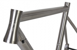 チタンロードディスクフレーム