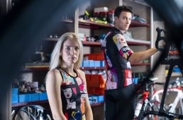 エムビーウェア