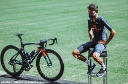 イネオス・グレナディアーズ