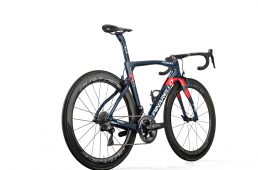 ピナレロ・ドグマ F12