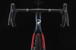 ピナレロ・ドグマ F12