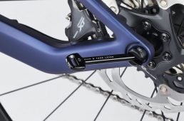 キャニオン・ラックス