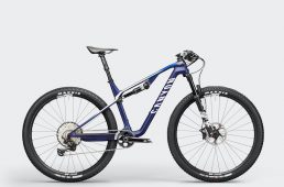 キャニオン・ラックス