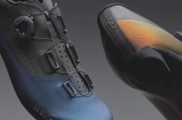 フィジーク ・テンポ オーバーカーブ R4 ワイド