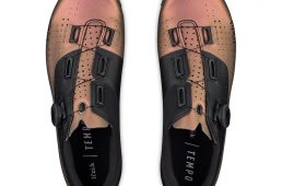 フィジーク ・テンポ オーバーカーブ R4 ワイド