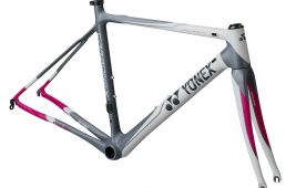 ヨネックス・カーボネックス