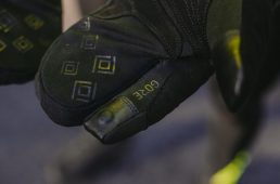 ゴア・M ゴアテックス インフィニアム™ サーモ スプリット グローブ