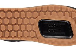 スペシャライズド・2FO ROOST