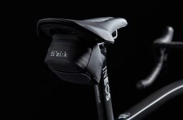 フィジーク・サドルバッグ