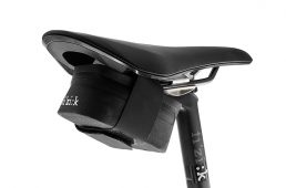 フィジーク・サドルバッグ