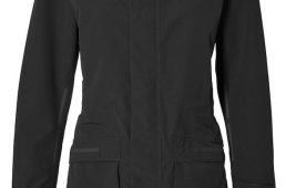 バジル・レインウェア