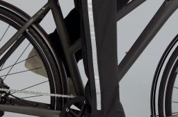 バジル・レインウェア