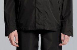 バジル・レインウェア