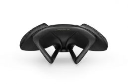 フィジーク・アンタレス ヴァーサス エボ 00