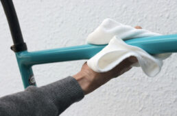 成分を伸ばすようにして拭く