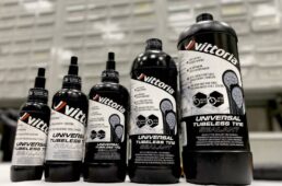 ユニバーサル・チューブレスタイヤシーラント