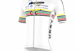 ドリームシーカーMTBレーシングチームが2021チームジャージを発表