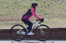 踏み込んだときに変速