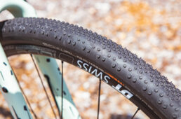 グリズルのタイヤ