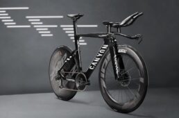 キャニオン・新型スピードマックスCFR TT Disc