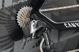 キャニオン・新型スピードマックスCFR TT Disc