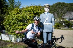 「がきデカ」ポーズのシシャチョー