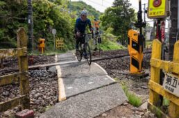 旧甲州道中の踏切