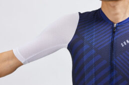 「クールメッシュ半袖ジャージ」の袖の様子