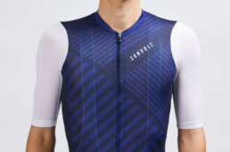 「クールメッシュ半袖ジャージ」の生地の様子