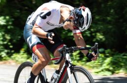 頬にピシャリと自身で喝を入れた沢田