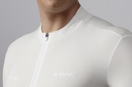 デマルキ・シルクジャージ