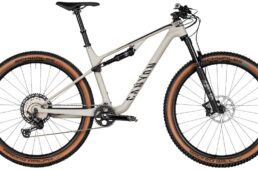 キャニオン・ラックストレイル