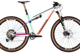 キャニオン・ラックストレイル