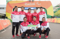 リオパラリンピック日本チームの選手とスタッフ