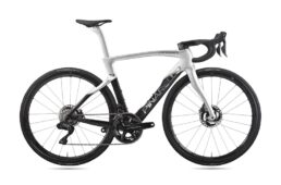 ピナレロ・ドグマ F デュラエース Di2 ディスク