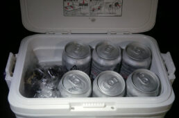 クーラーボックス