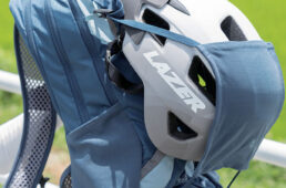 レースEXPエアのヘルメットホルダー